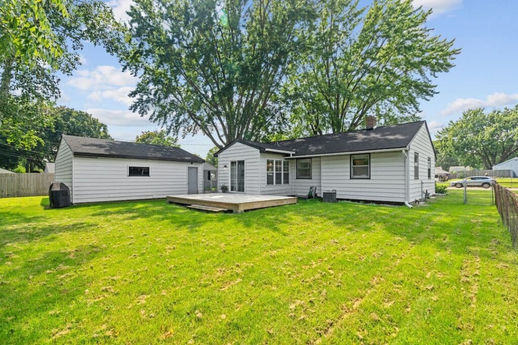 6-web-or-mls-3824 McKnight Rd N-6