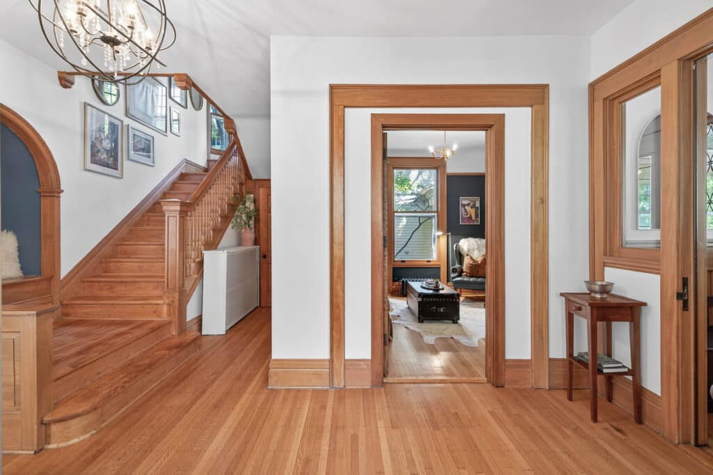 90_2444_Girard4 (1)_mls