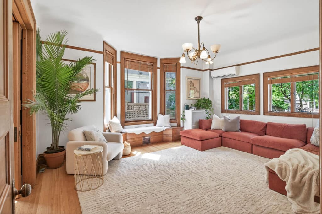 98_2444_Girard12 (1)_mls