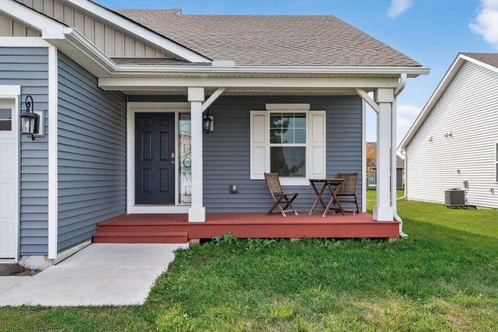 04_4845_Empress_Ave_N4_mls