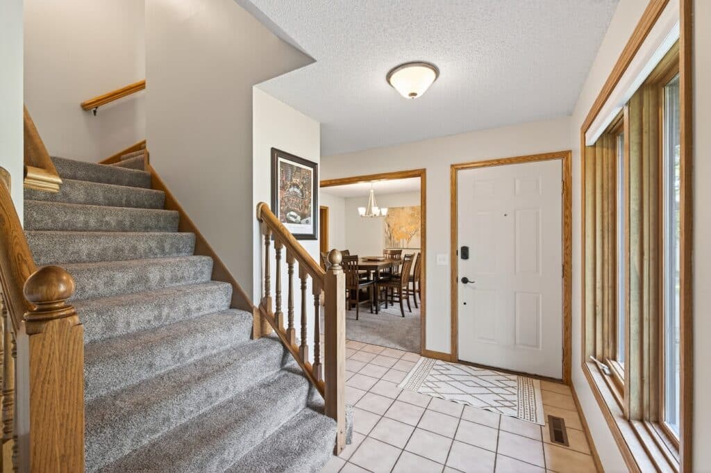 05_8931_Ashley_Tce5_mls