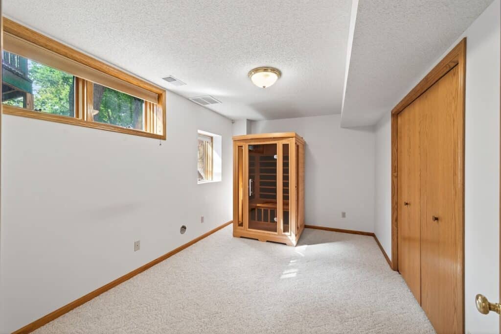 25_8931_Ashley_Tce25_mls