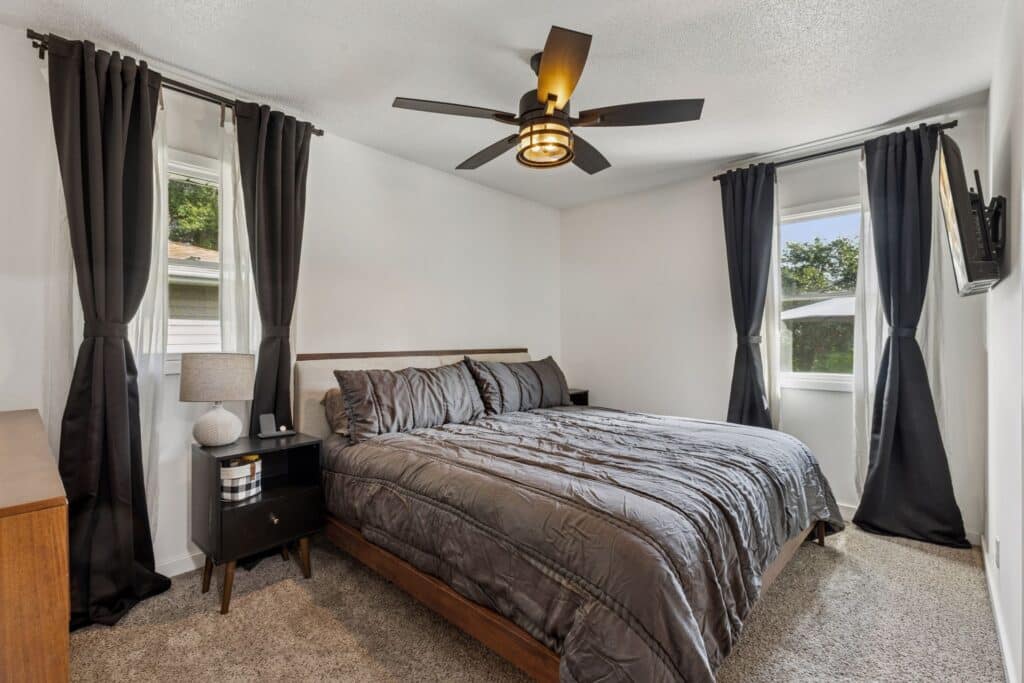 12057 Jefferson Street Northeast - Spacecrafting - 0023