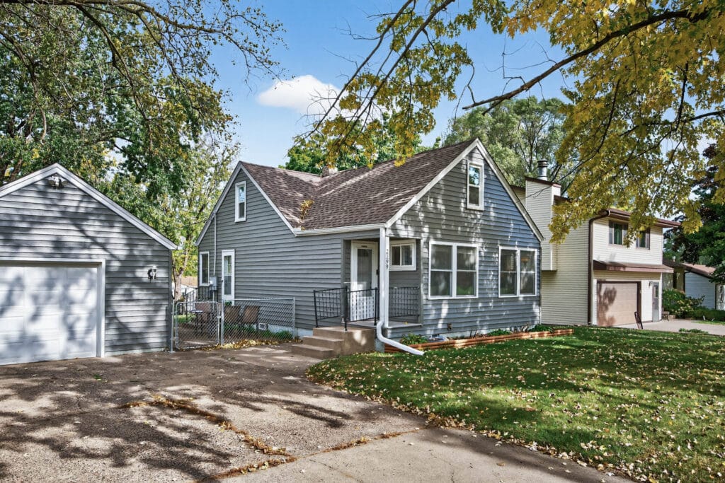 01_2199_Oakwood1_mls