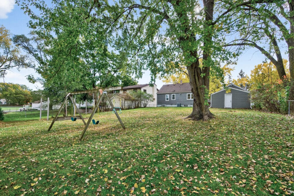 06_2199_Oakwood6_mls