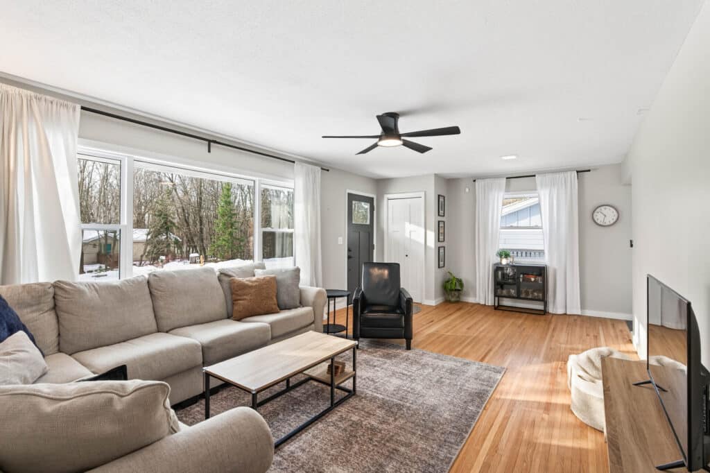 33_6460_Elmwood5 (1)_mls