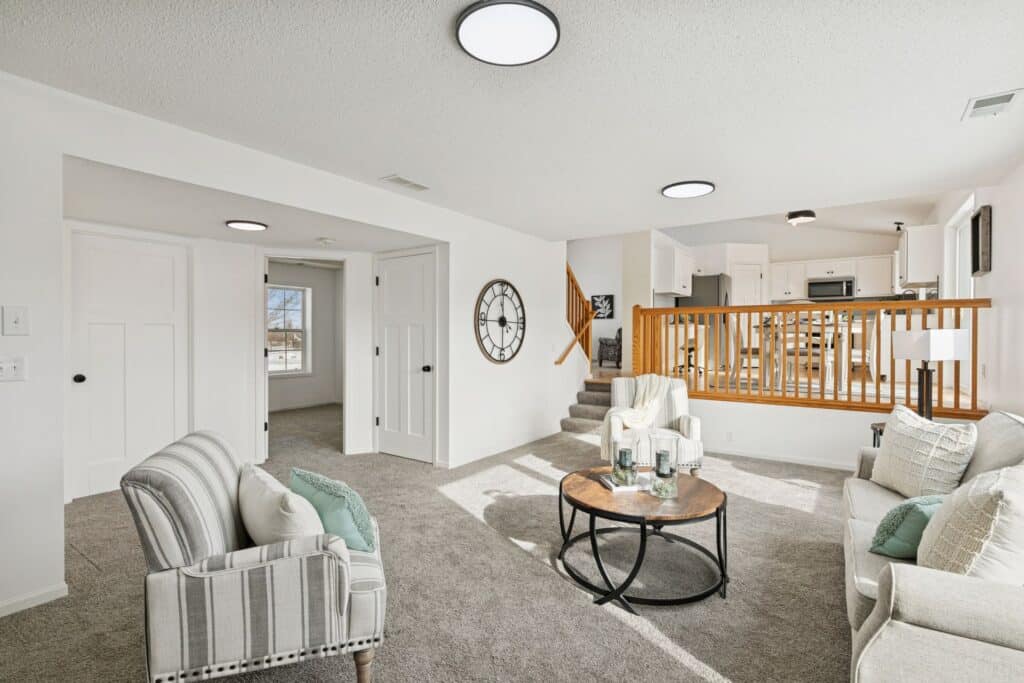 345 James Parkway - Spacecrafting - 0020