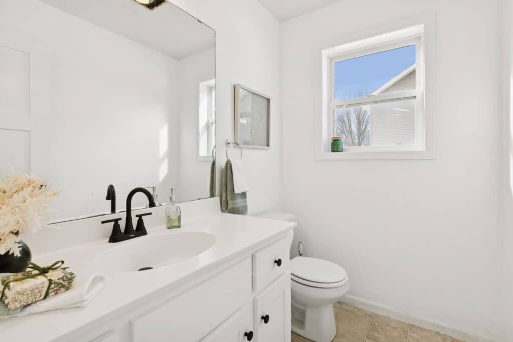 345 James Parkway - Spacecrafting - 0024