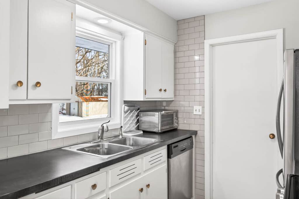 34_6460_Elmwood6 (1)_mls