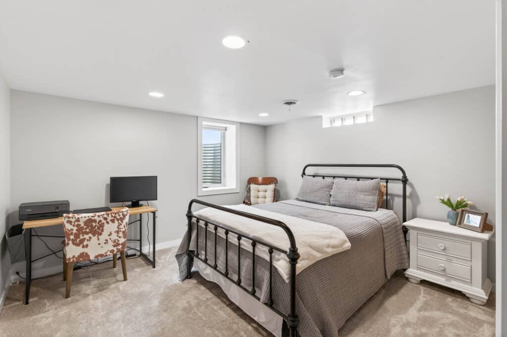 54_6460_Elmwood26 (1)_mls