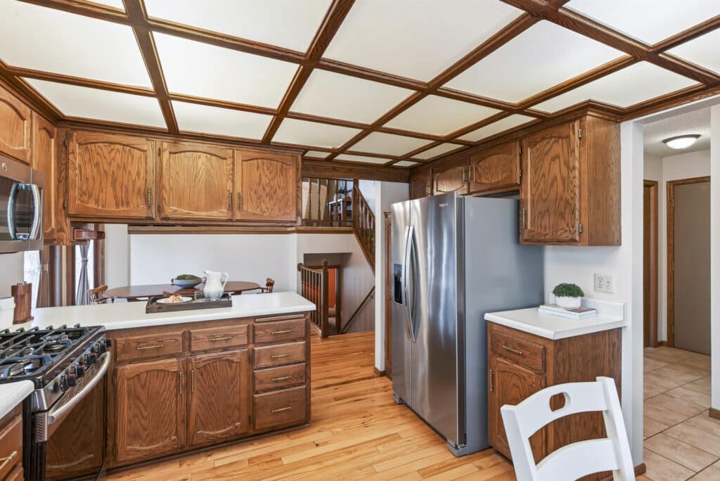 05_7050_43rd_St_N5_mls