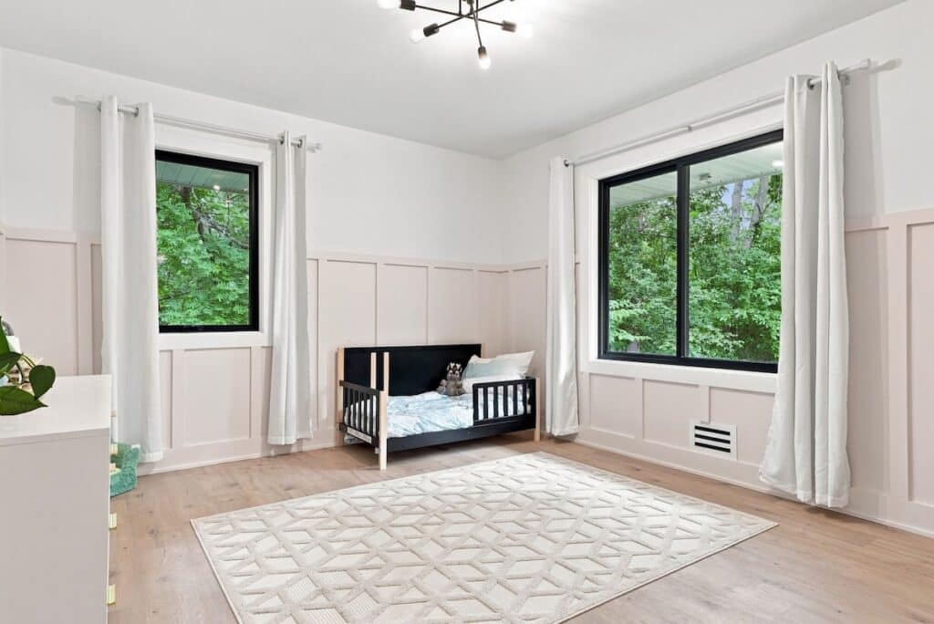 36-web-or-mls-Glen_Ave_03956