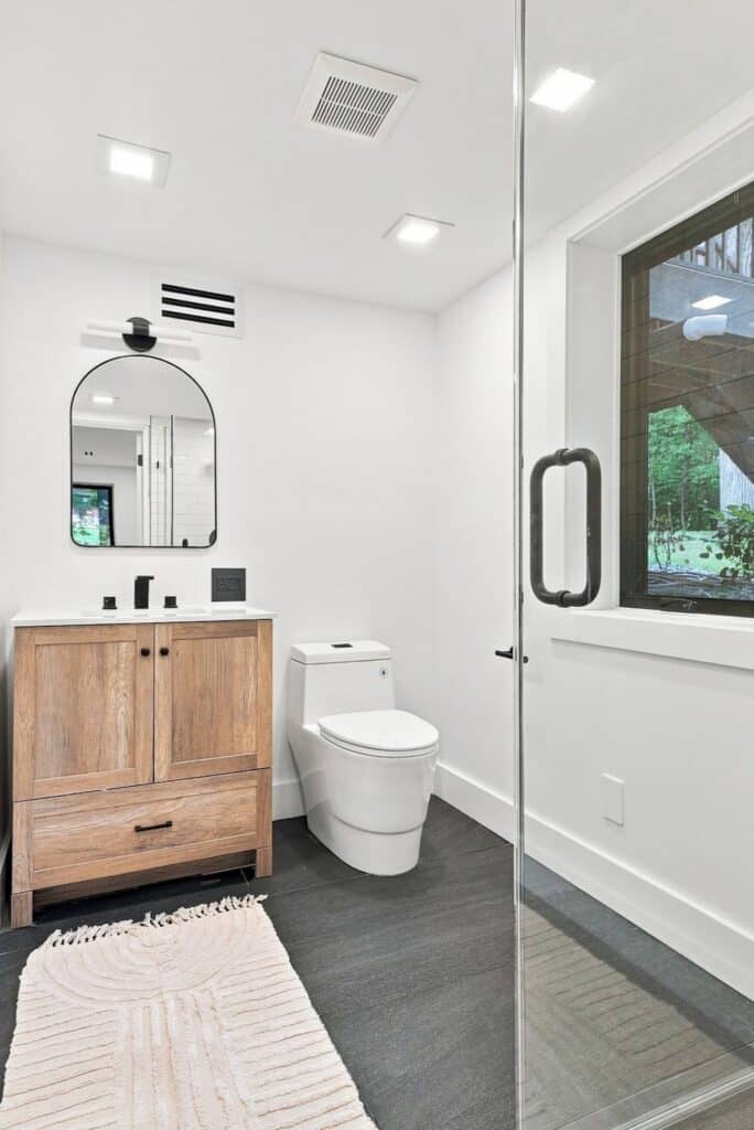 53-web-or-mls-Glen_Ave_03906
