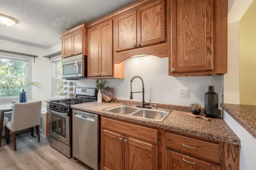24-web-or-mls-1009-humboldt-ave