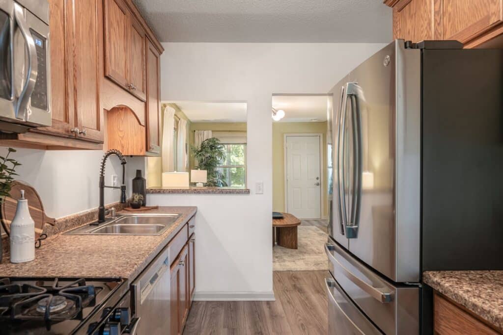 28-web-or-mls-1009-humboldt-ave