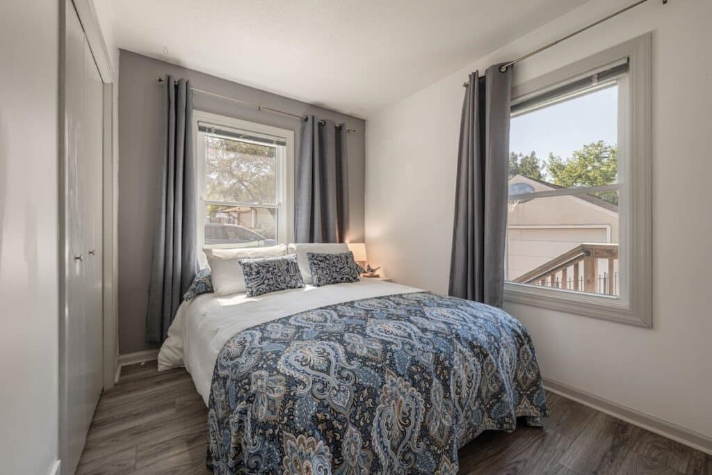 33-web-or-mls-1009-humboldt-ave