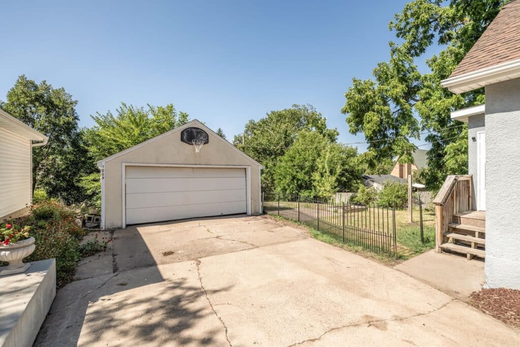 49-web-or-mls-1009-humboldt-ave